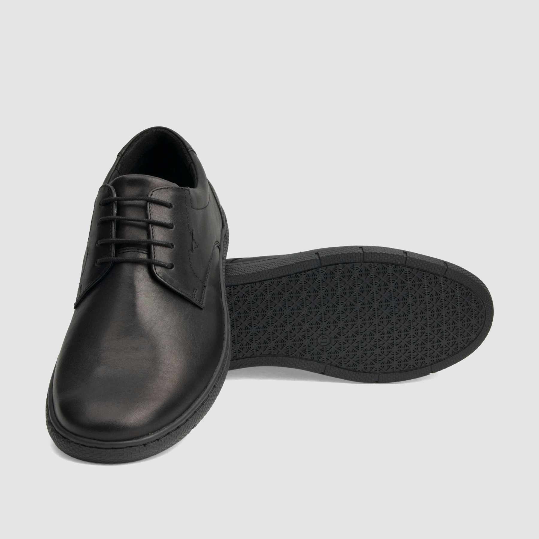 Półbut casual TAPI A-7264 czarna licowa skóra