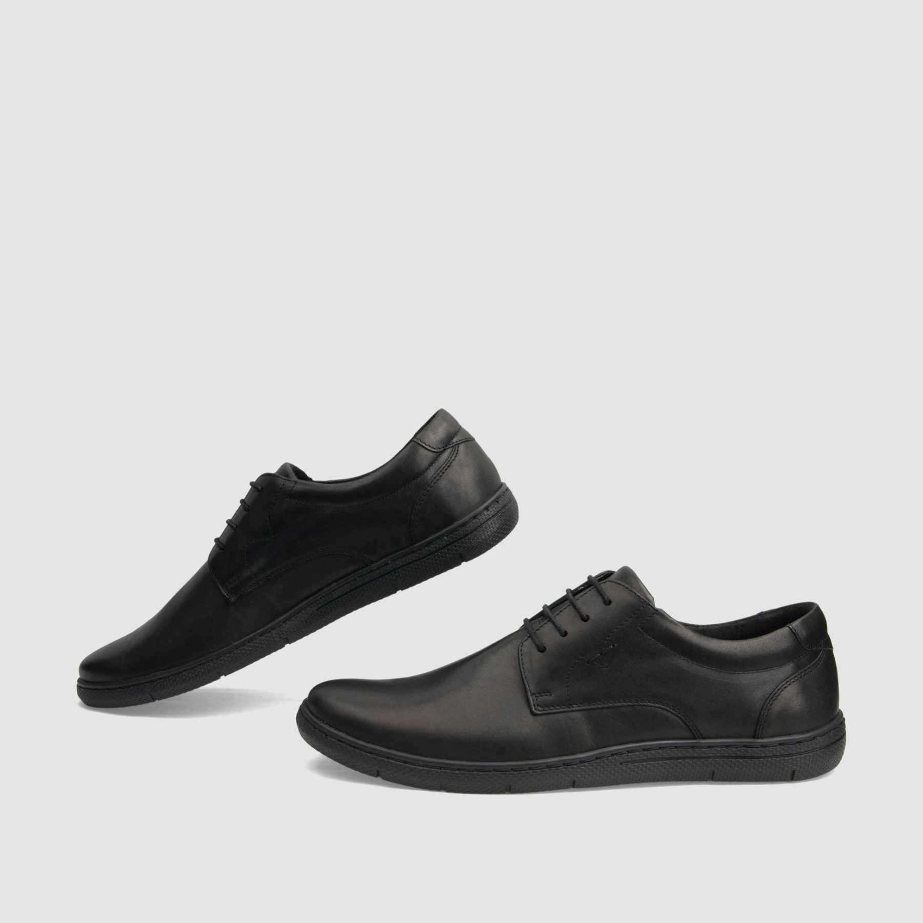 Półbut casual TAPI A-7264 czarna licowa skóra