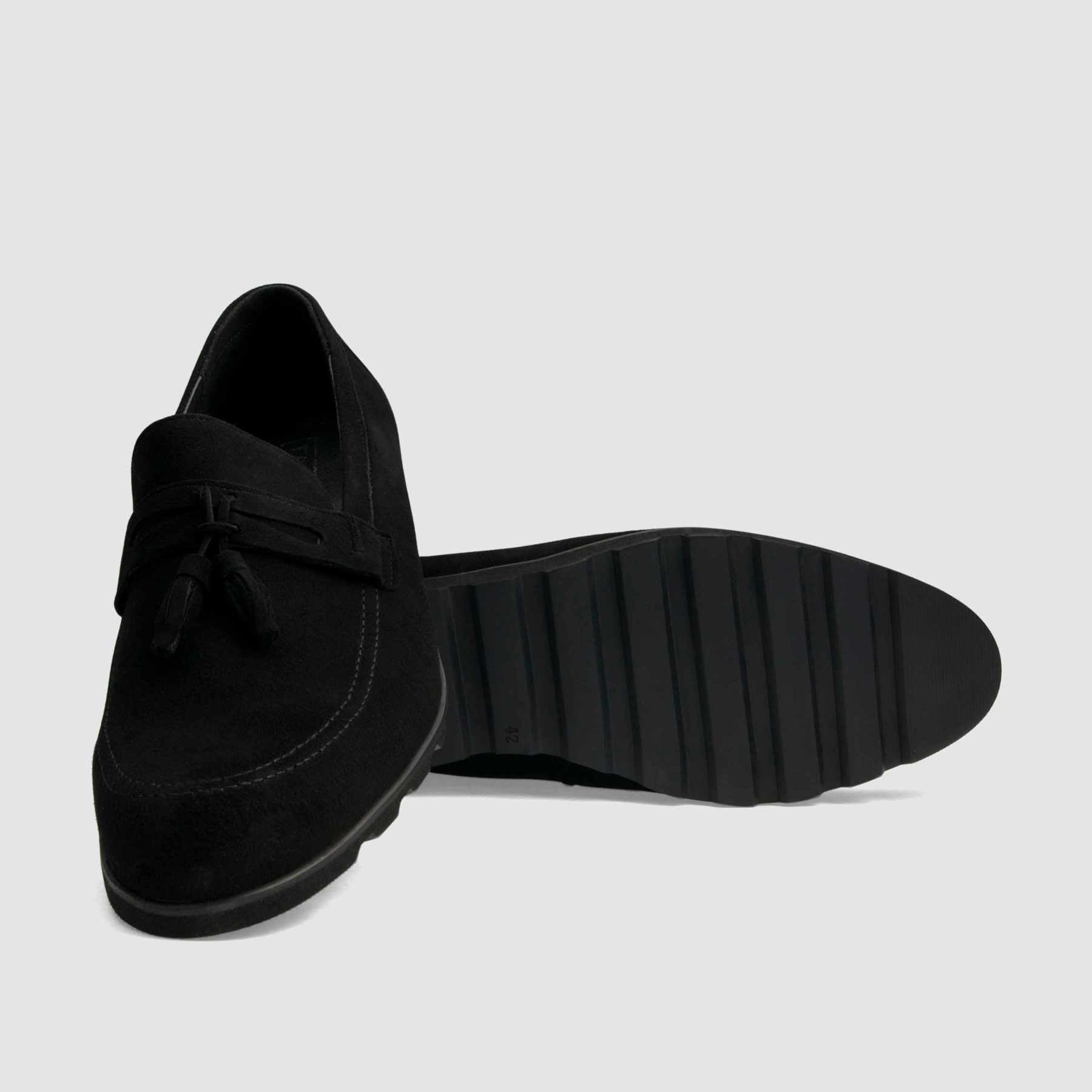 Loafers TAPI AA-6361 czarny welur z lekką podeszwą w klin