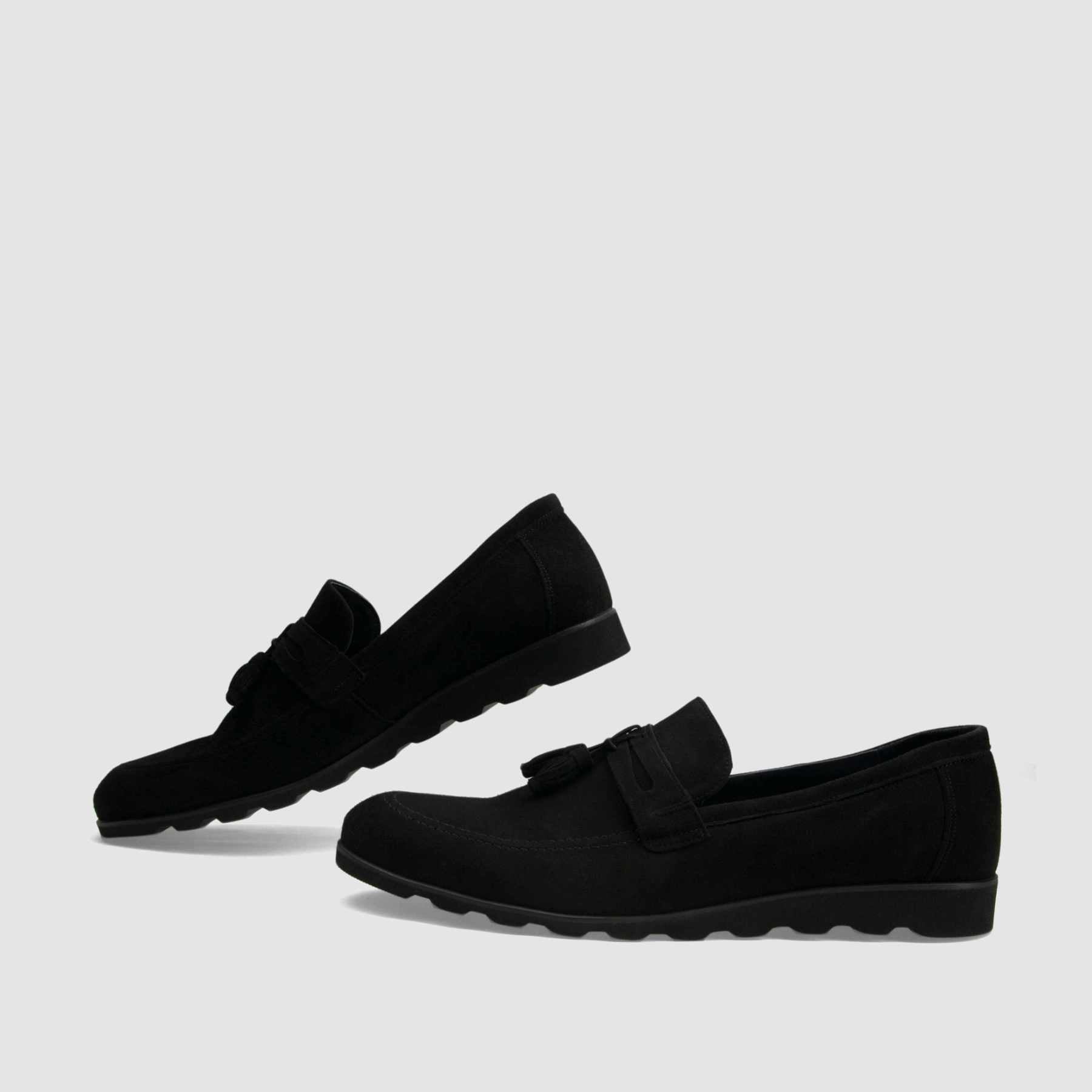Loafers TAPI AA-6361 czarny welur z lekką podeszwą w klin