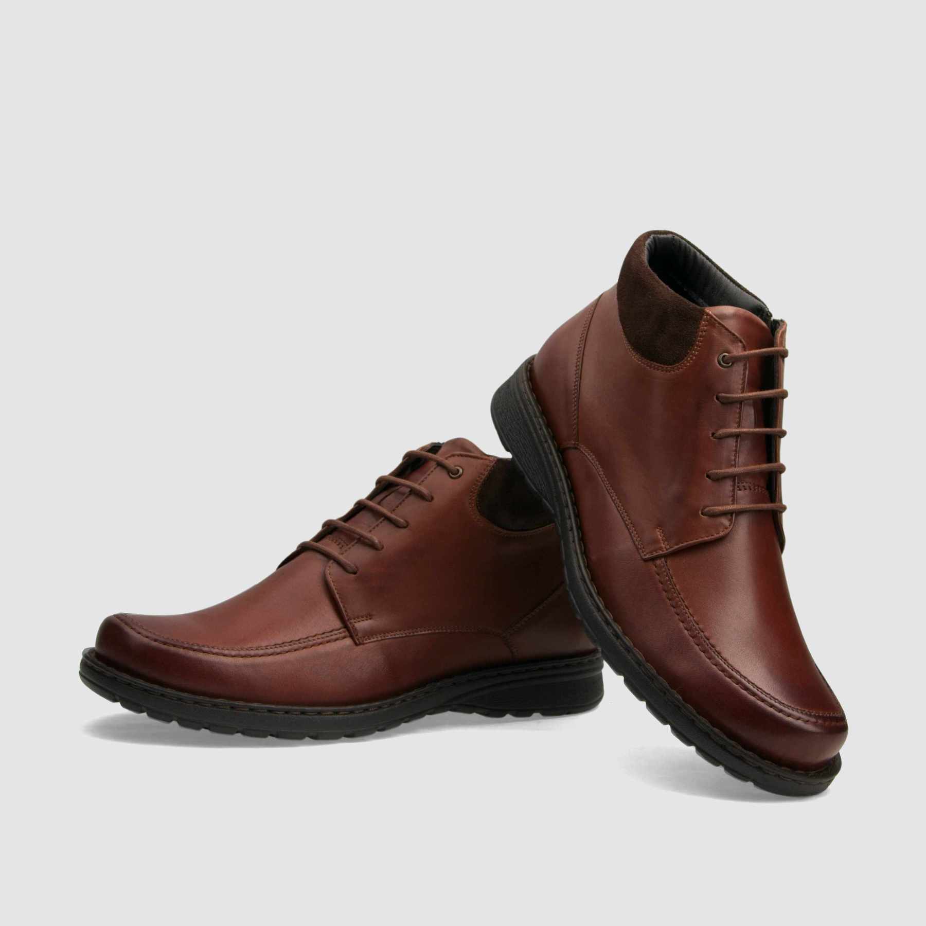 Trzewik casual TAPI C-2471 brązowa licowa skóra