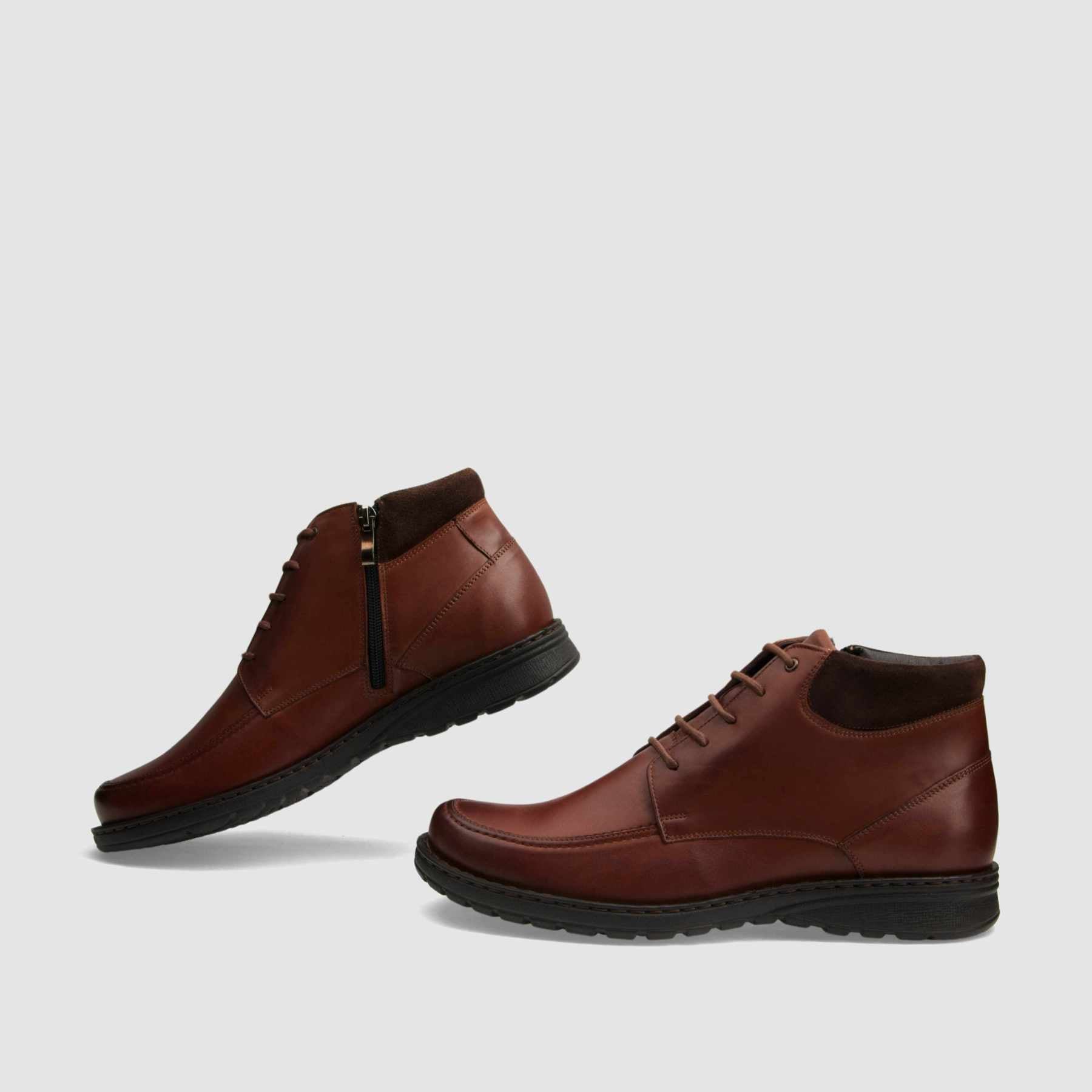 Trzewik casual TAPI C-2471 brązowa licowa skóra