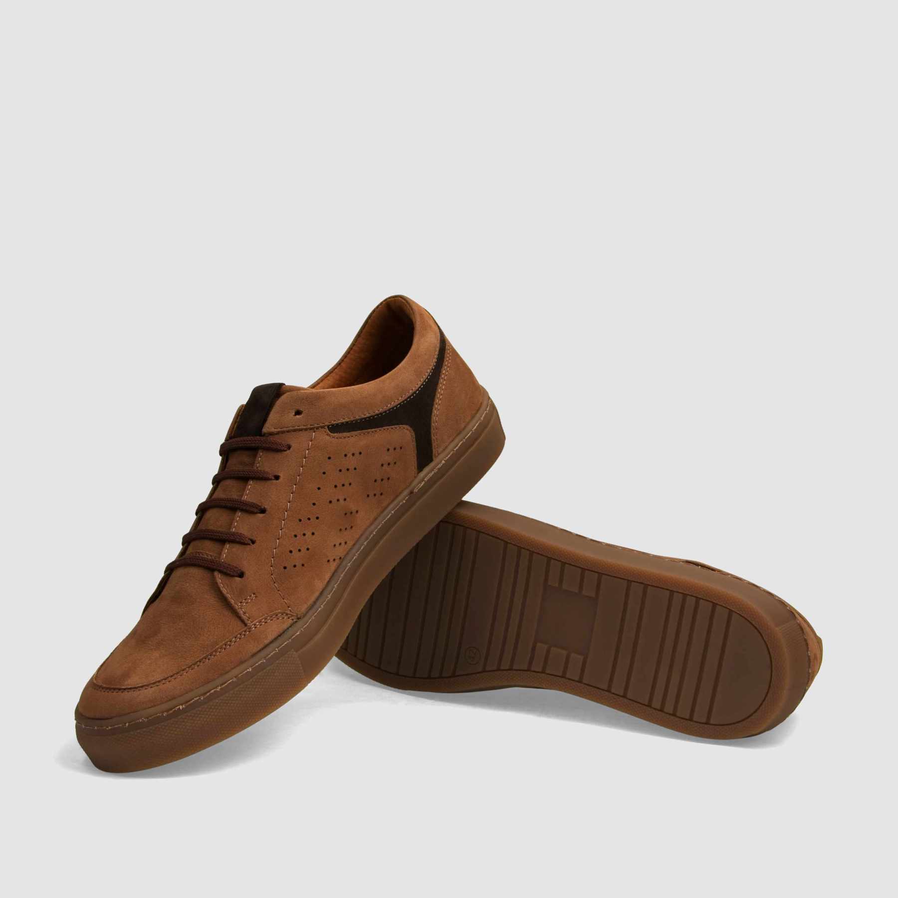 Trampki TAPI A - 7629 brązowa nubukowa skóra - TAPI nero - Sneakersy i sportowe - Brąz - 7