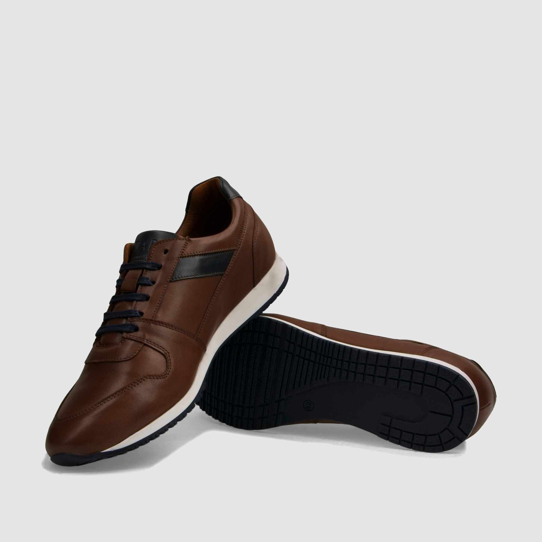 Trampki TAPI A - 7636 brązowa licowa skóra - TAPI nero - Sneakersy i sportowe - Brązowy - 7