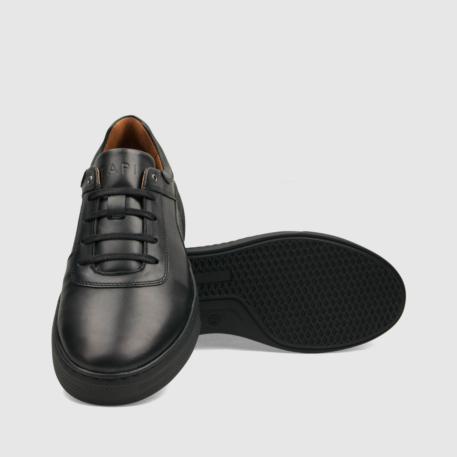 Trampki TAPI E - 7404 czarna licowa skóra - TAPI nero - Trampki - Czarny - 4