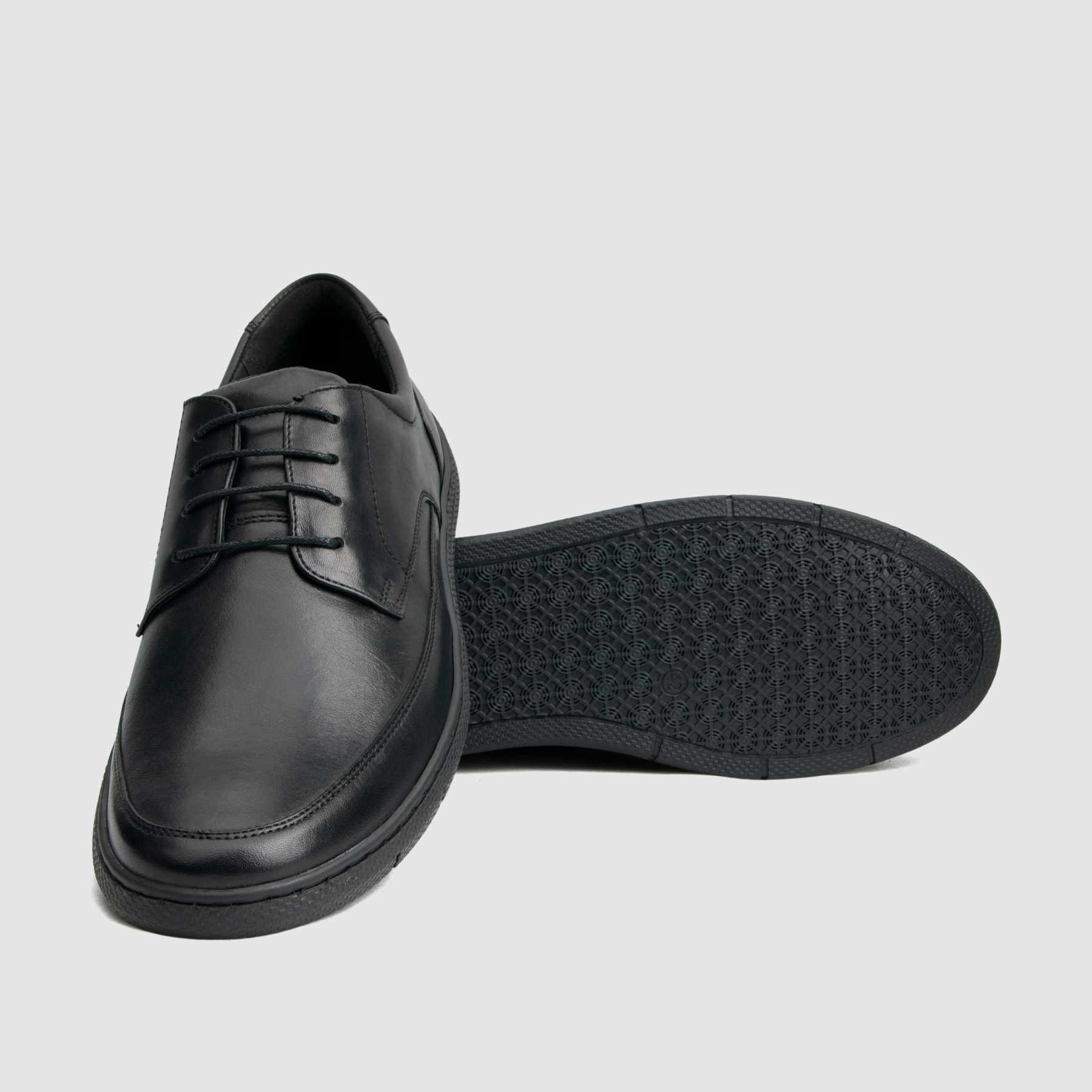 Półbut casual TAPI C-7246 czarna licowa skóra