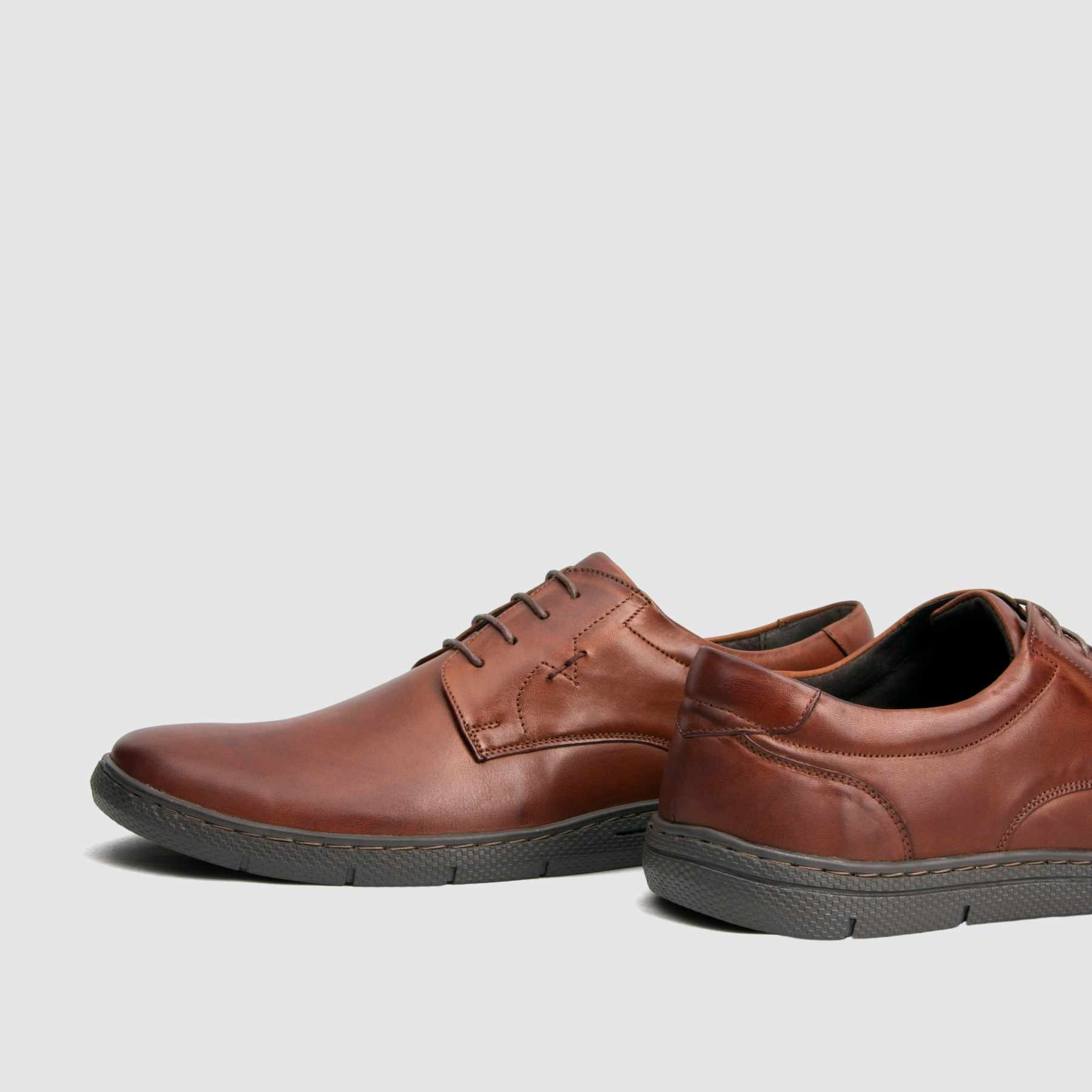Półbut casual TAPI B-7264 brązowa licowa skóra