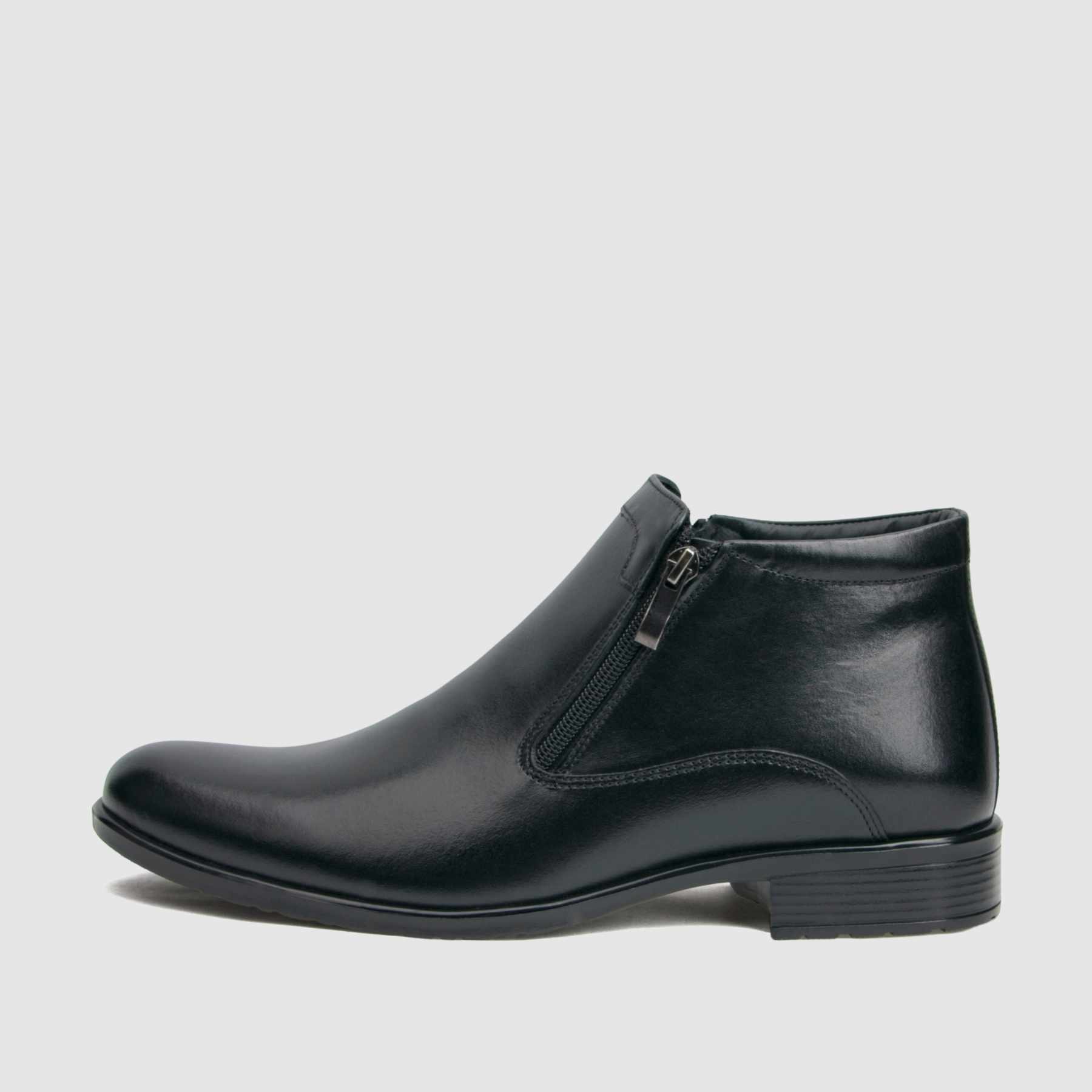 Elegant ankle boot TAPI M-4780 black smooth leather