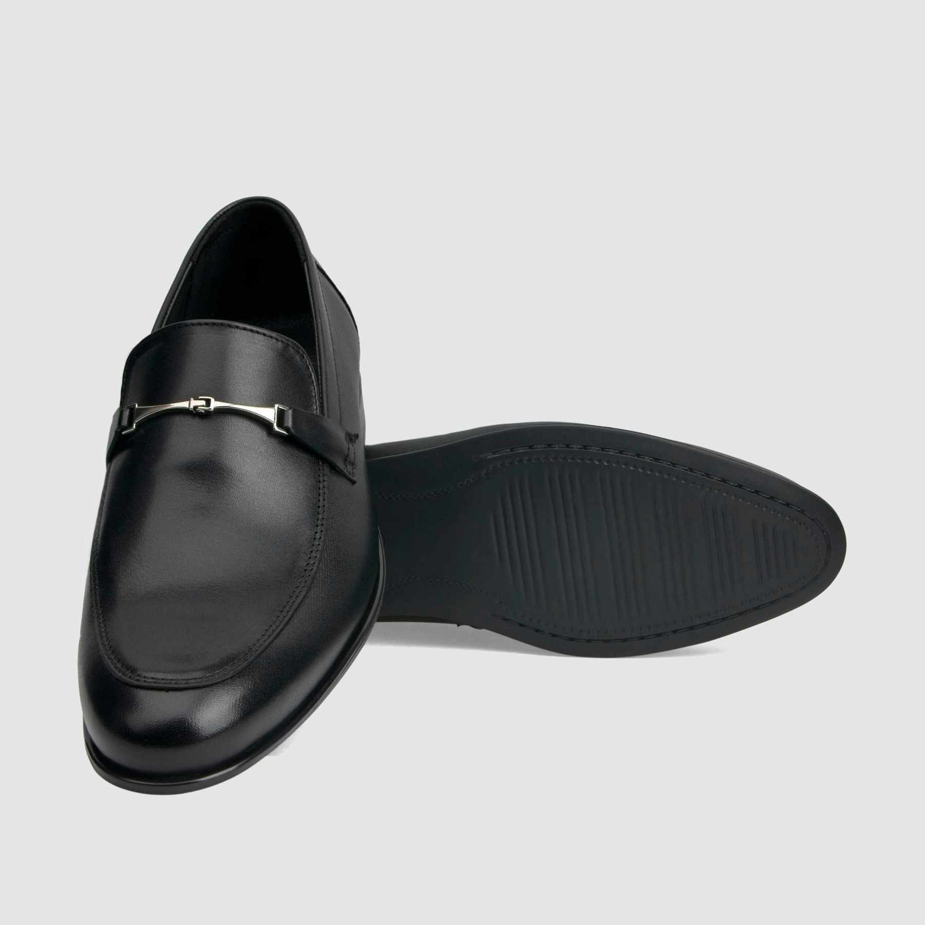 Loafers TAPI A-7358 czarna licowa skóra