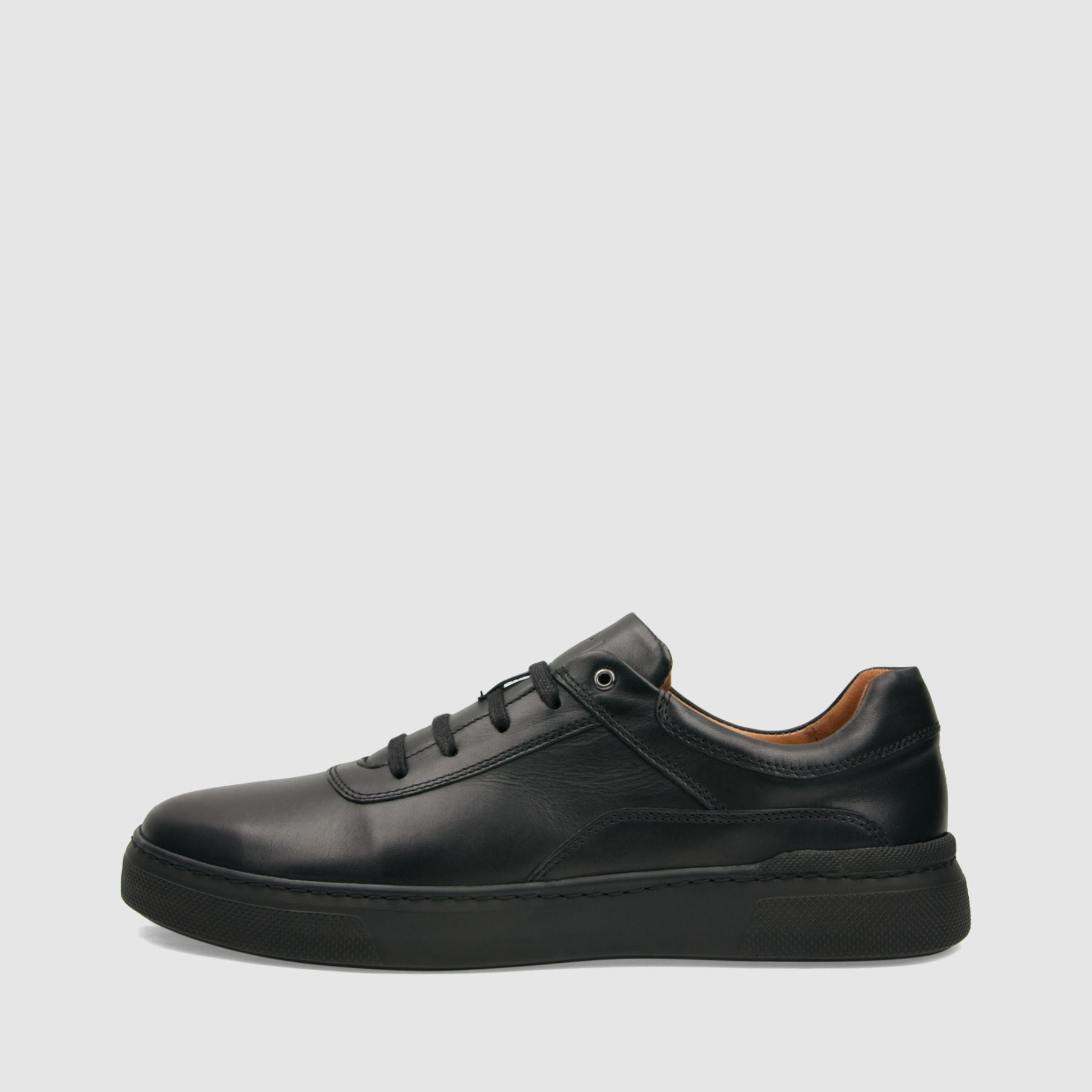 Trampki TAPI E - 7404 czarna licowa skóra - TAPI nero - Trampki - Czarny - 2